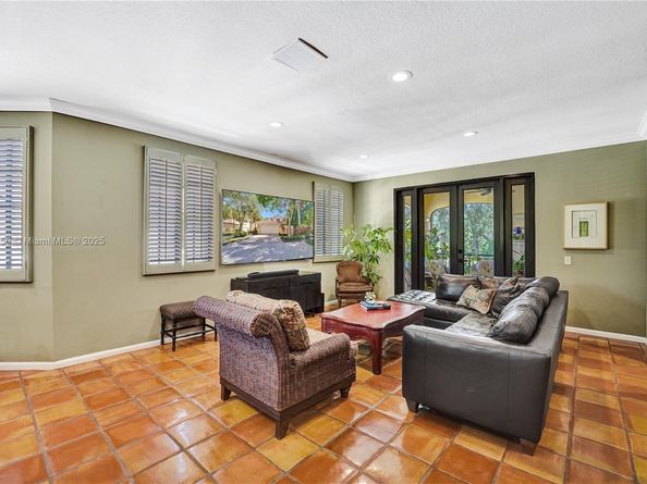 Undisclosed Address #A11857450, Weston FL 33326
