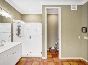 Undisclosed Address #A11857450, Weston FL 33326