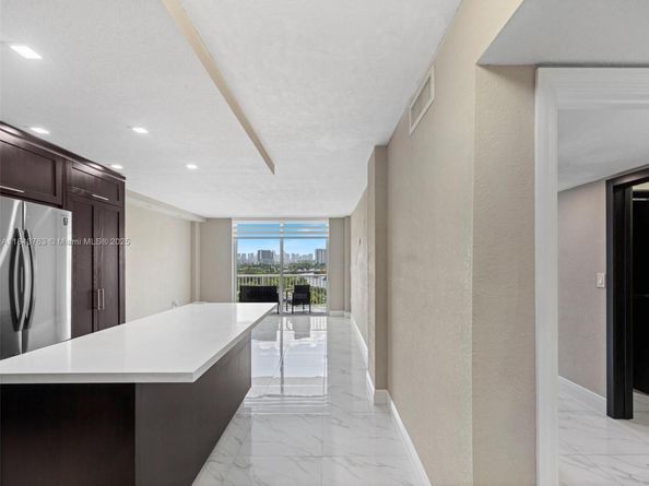 1800 NW 24 ave 1019, Miami FL 33125