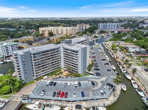 1800 NW 24 ave 1019, Miami FL 33125