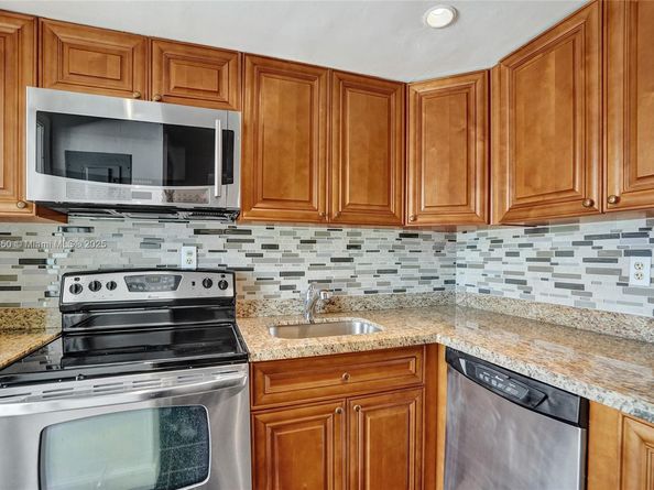 1535 SE 15th St 208, Fort Lauderdale FL 33316