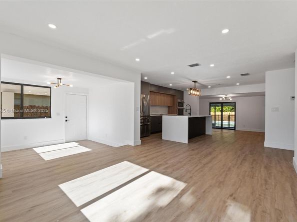 1516 SW 30th Ter, Fort Lauderdale FL 33312