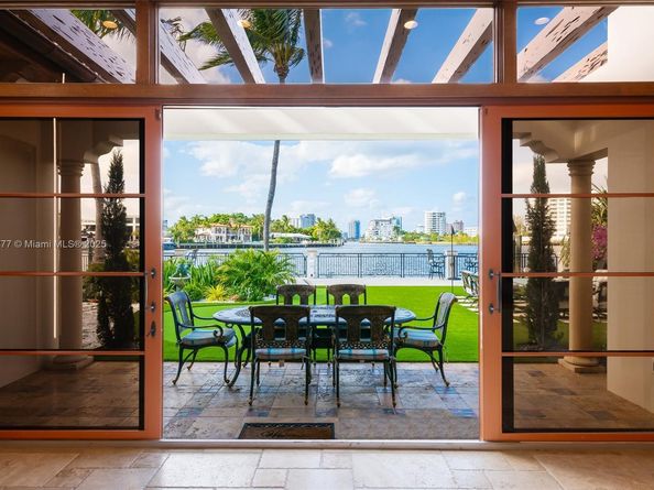 2509 Aqua Vista Blvd, Fort Lauderdale FL 33301