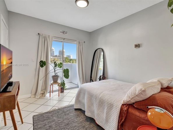 3051 SW 27th Ave 402, Miami FL 33133