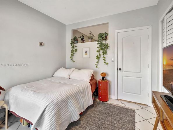 3051 SW 27th Ave 402, Miami FL 33133