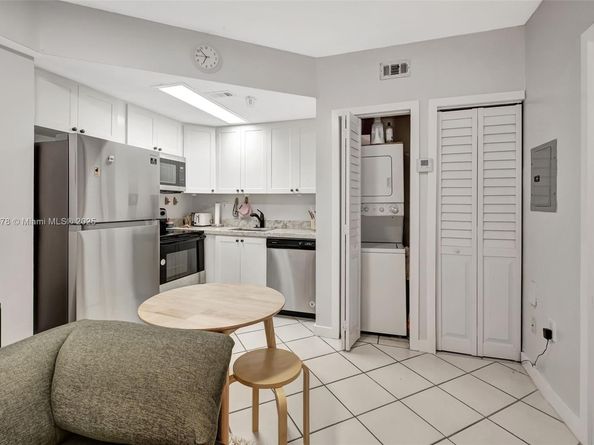 3051 SW 27th Ave 402, Miami FL 33133