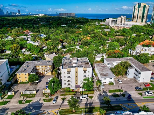 3051 SW 27th Ave 402, Miami FL 33133