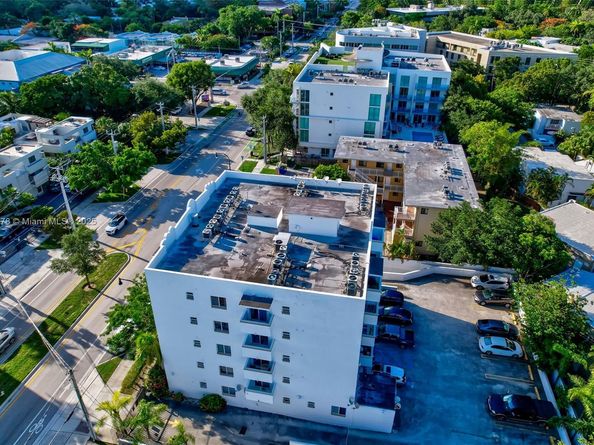 3051 SW 27th Ave 402, Miami FL 33133