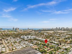 221 NE 4th St, Hallandale Beach FL 33009