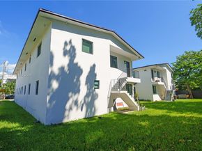 1054 NW 29th St, Miami FL 33127