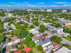 1054 NW 29th St, Miami FL 33127
