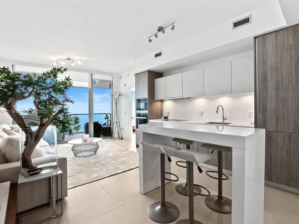 2900 NE 7th Ave 4406, Miami FL 33137