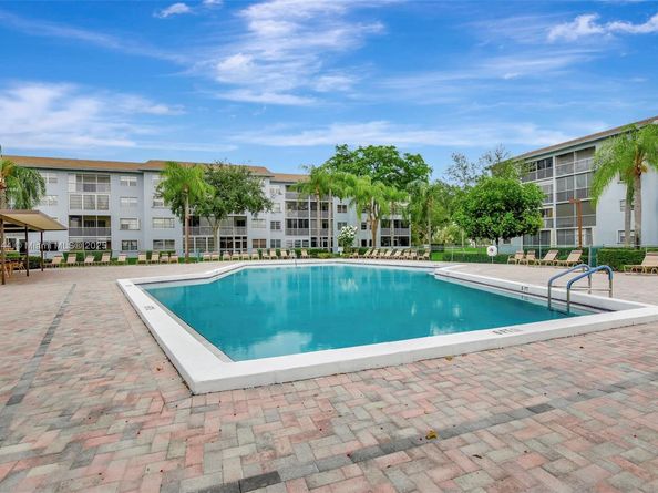 800 SW 125th Way 405O, Pembroke Pines FL 33027