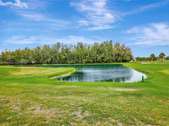 800 SW 125th Way 405O, Pembroke Pines FL 33027