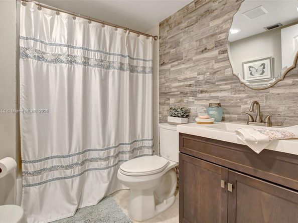 800 SW 125th Way 405O, Pembroke Pines FL 33027