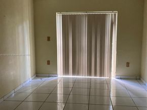 1530 SW 2nd St 103, Miami FL 33135