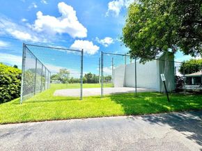 1444 NW 97th Ave 267, Pembroke Pines FL 33024