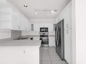 Undisclosed Address #A12004565, Hollywood FL 33019