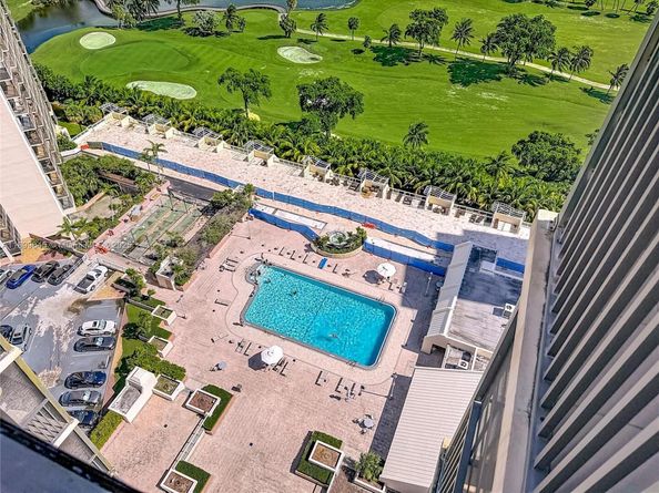 20301 W Country Club Dr 2428, Aventura FL 33180