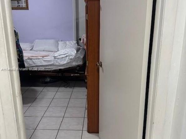 2162 NW 26th St, Miami FL 33142