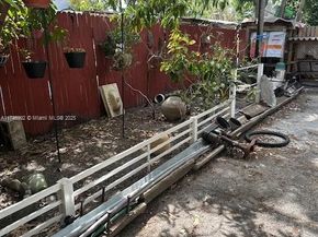 2162 NW 26th St, Miami FL 33142