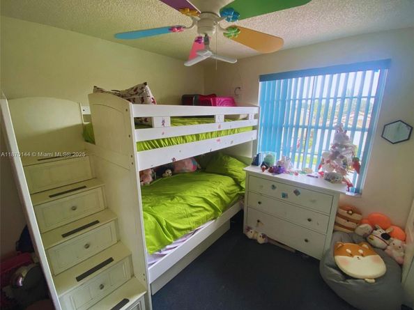 965 SW 180th Ter, Pembroke Pines FL 33029