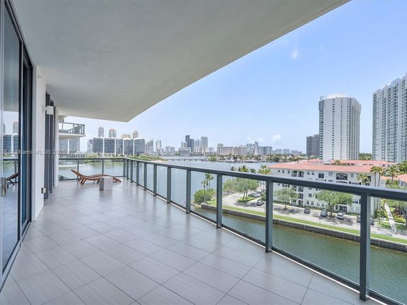 3250 NE 188th St 608, Aventura FL 33180