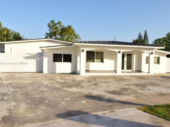 11445 SW 51st St, Miami FL 33165