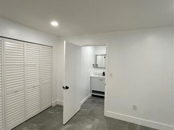11445 SW 51st St, Miami FL 33165