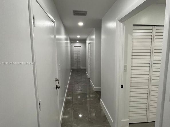 11445 SW 51st St, Miami FL 33165