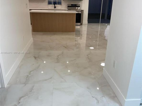 9608 SW 2nd Ln 1, Miami FL 33174