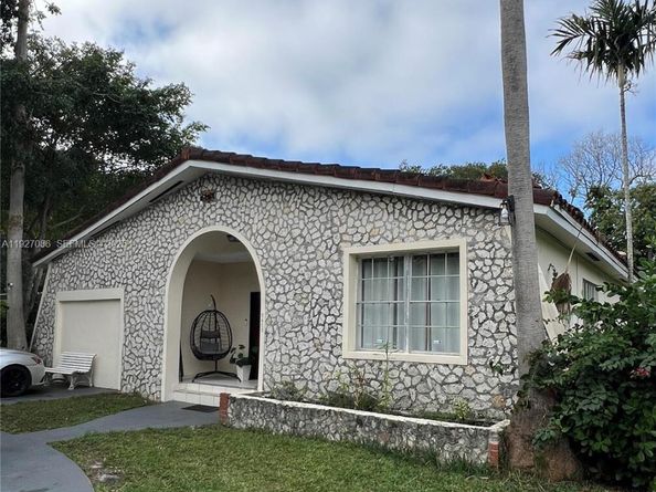 6400 SW 63rd Ave, South Miami FL 33143