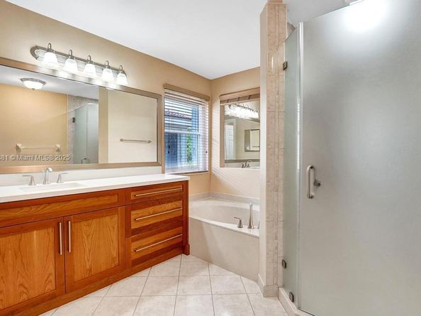 2434 SW 157th Ave, Miramar FL 33027