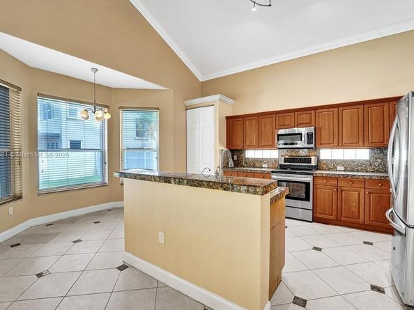 2434 SW 157th Ave, Miramar FL 33027