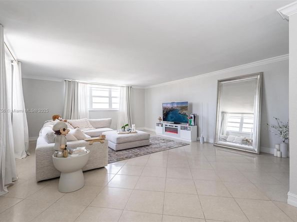 1811 Jefferson St 710, Hollywood FL 33020