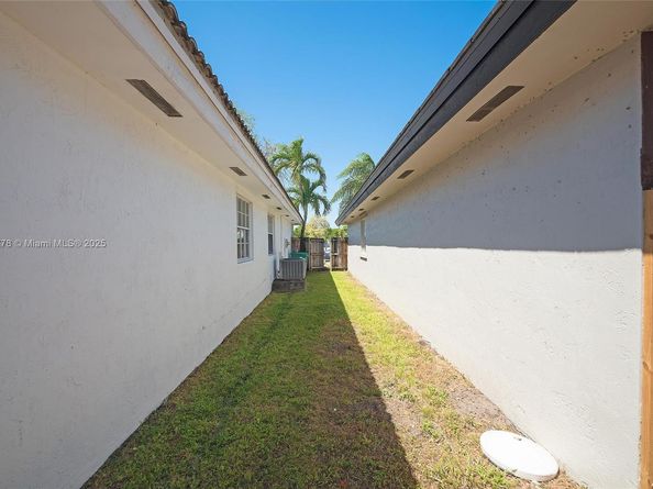 17133 SW 146th Ct, Miami FL 33177