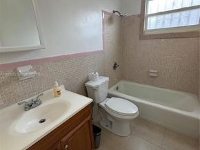 2912 NW 32nd St, Miami FL 33142