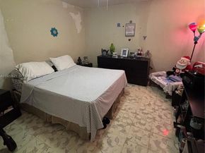 2912 NW 32nd St, Miami FL 33142