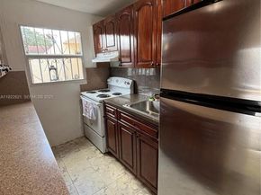 2912 NW 32nd St, Miami FL 33142