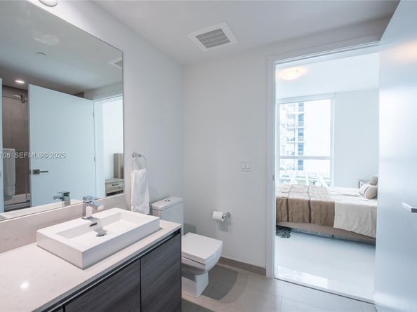 1080 Brickell Ave 1509, Miami FL 33131