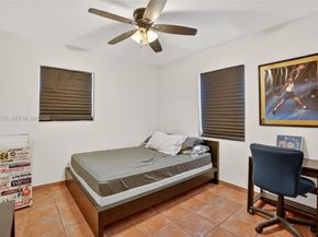 10055 SW 52nd Ter, Miami FL 33165