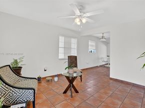 10055 SW 52nd Ter, Miami FL 33165
