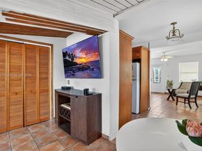 10055 SW 52nd Ter, Miami FL 33165