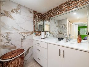 7535 Trent Dr 202, Tamarac FL 33321