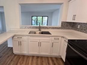 3040 NW 96th St, Miami FL 33147