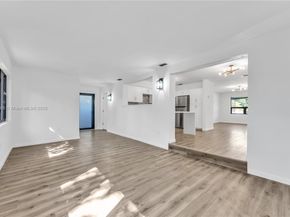 3040 NW 96th St, Miami FL 33147