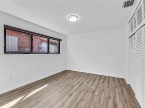 3040 NW 96th St, Miami FL 33147