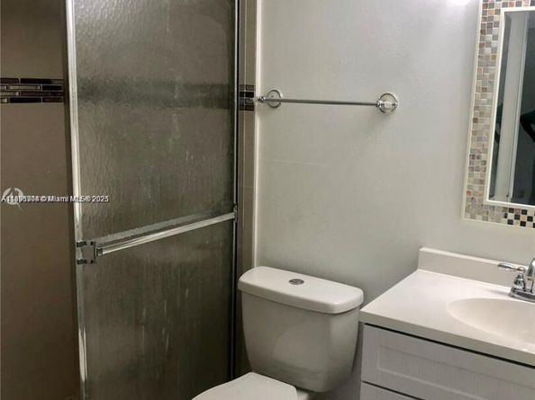 400 SW 134th Way 406F, Pembroke Pines FL 33027