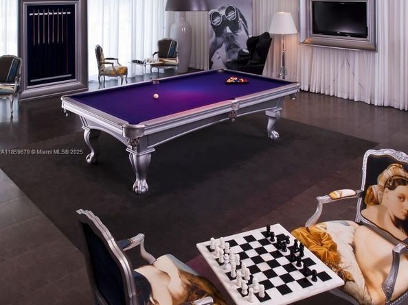 485 Brickell Ave 2210, Miami FL 33131