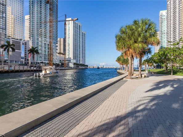 485 Brickell Ave 2210, Miami FL 33131